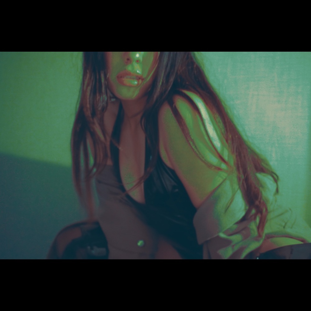 Meet your Posher, Cynthia